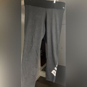 XL PINK yoga leggings.